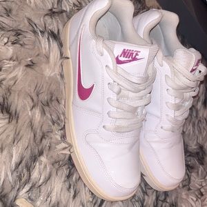 Women Nike Ebernon Low Size 8.5